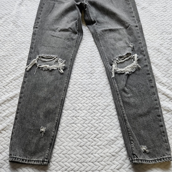 AEO Highest Rise Mom Jean Distressed Gray Size 6 Long - Picture 3 of 14